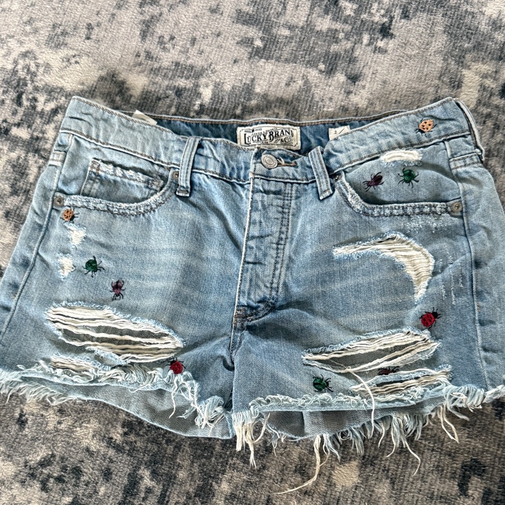 Embroidered Distressed Lucky cutoff boyfriend